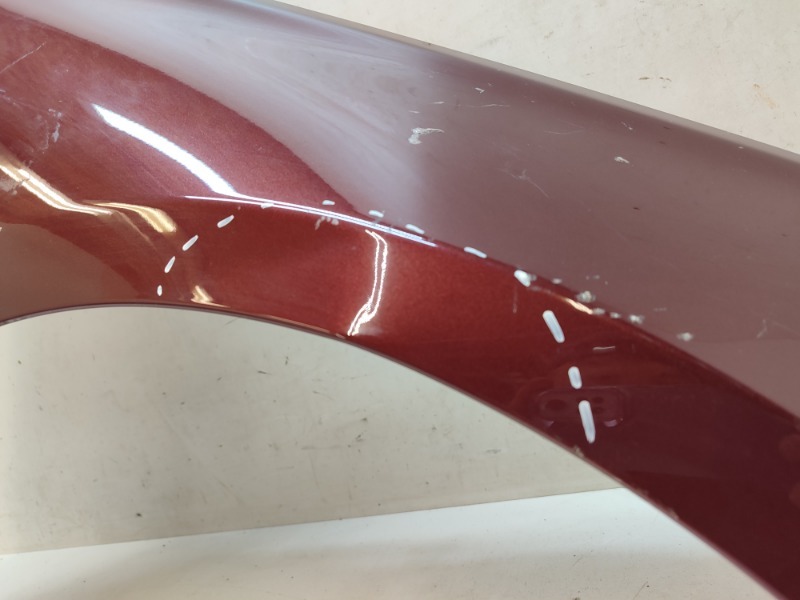 Крыло переднее правое