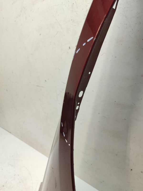 Крыло переднее правое