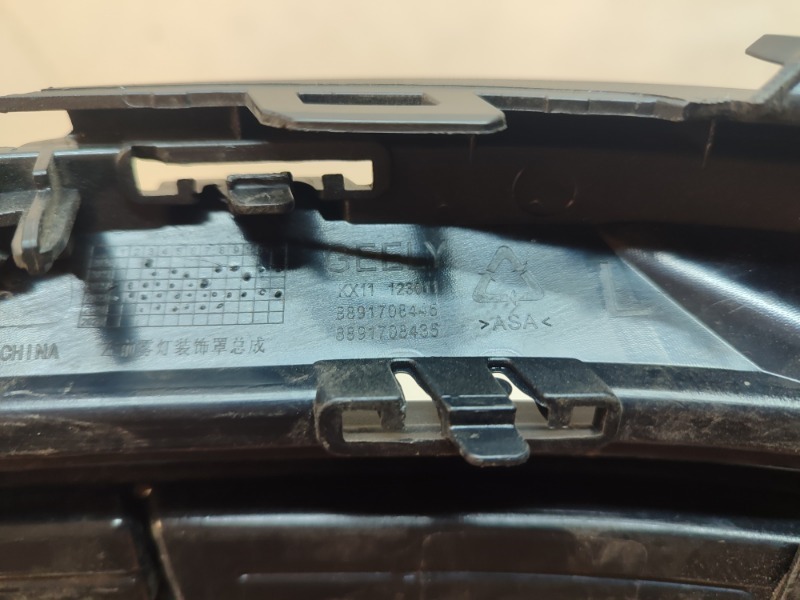 Решетка в бампер левая