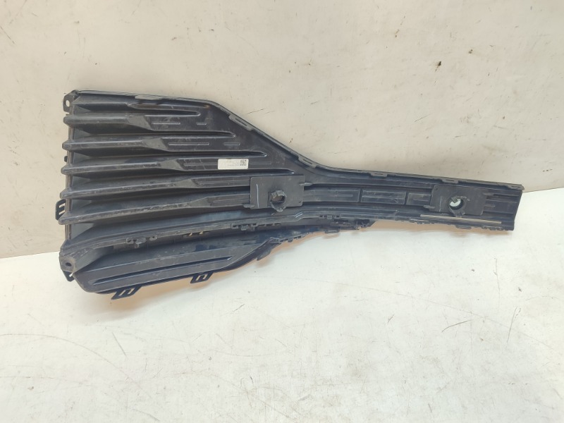 Решетка в бампер левая