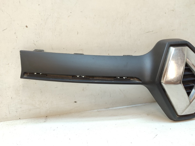 Накладка на решетку радиатора