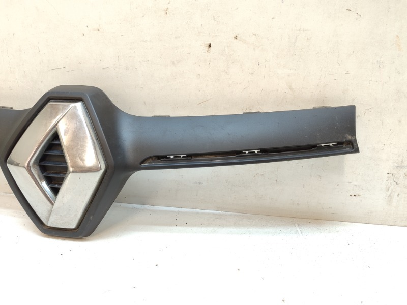 Накладка на решетку радиатора