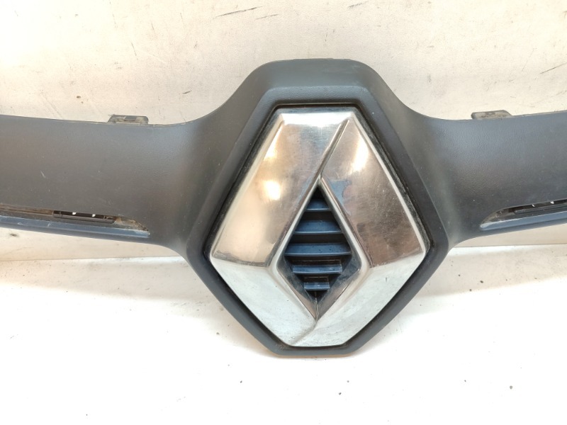 Накладка на решетку радиатора