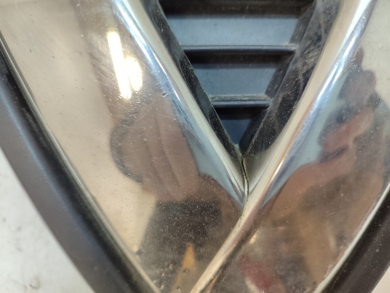 Накладка на решетку радиатора