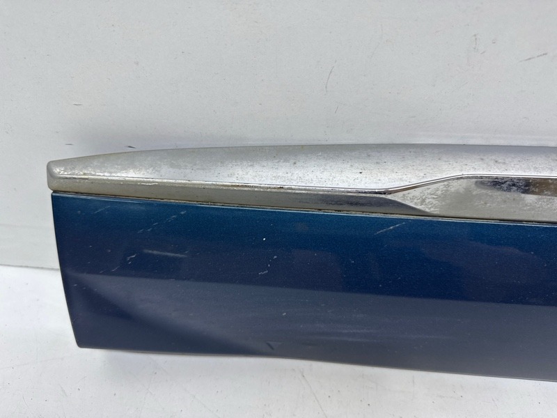 Накладка двери передней левой