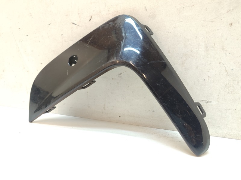 Накладка переднего бампера левая