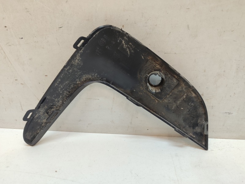 Накладка переднего бампера левая