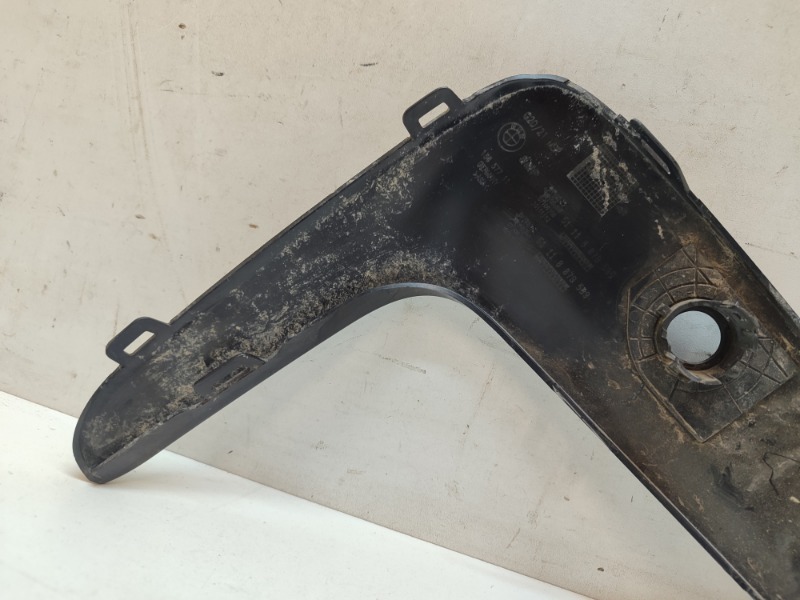 Накладка переднего бампера левая