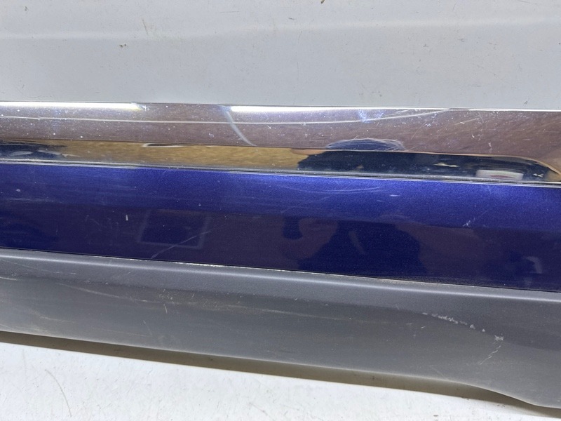 Накладка двери задней правой