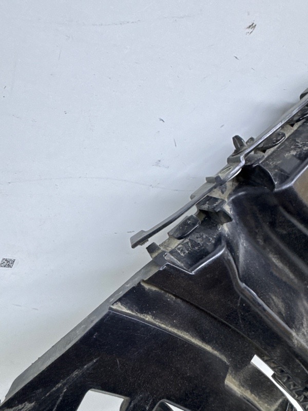 Кронштейн заднего бампера левый