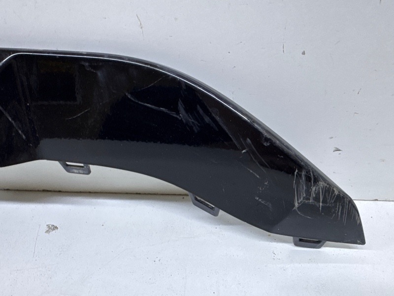 Молдинг заднего бампера