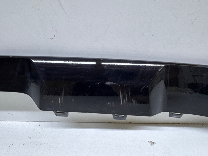 Молдинг заднего бампера