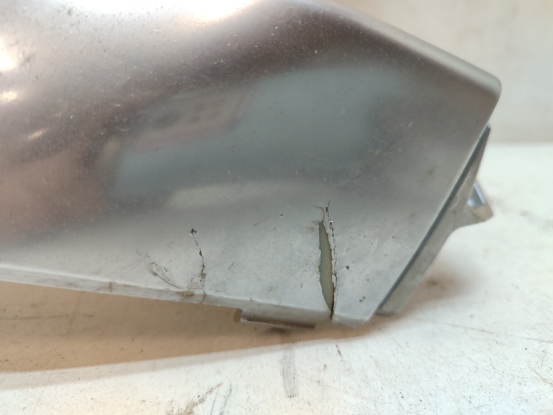 Молдинг переднего бампера правый