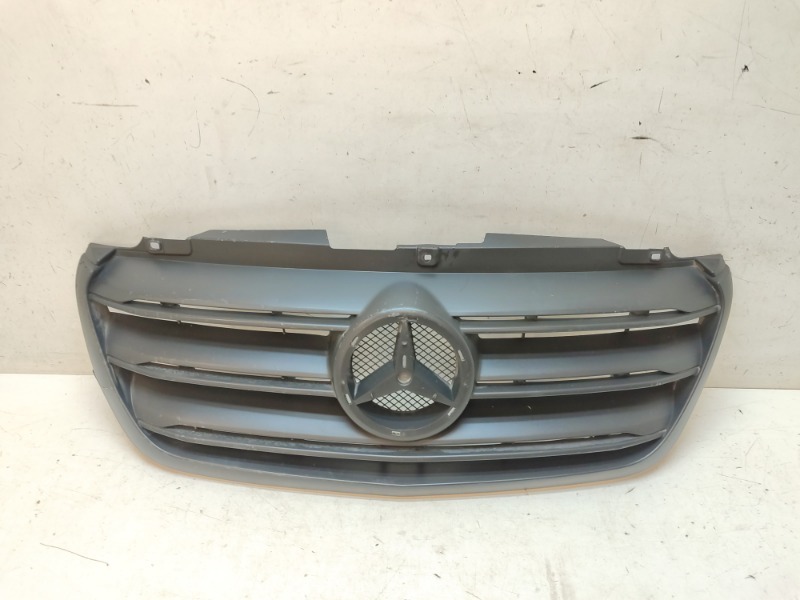 Решетка радиатора