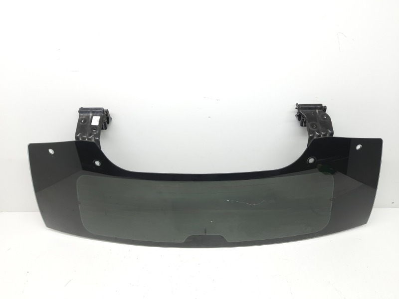 Стекло двери багажника