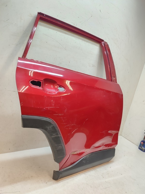 Дверь задняя правая