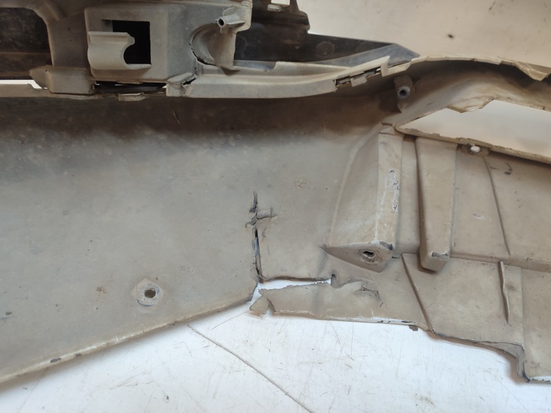 Бампер передний