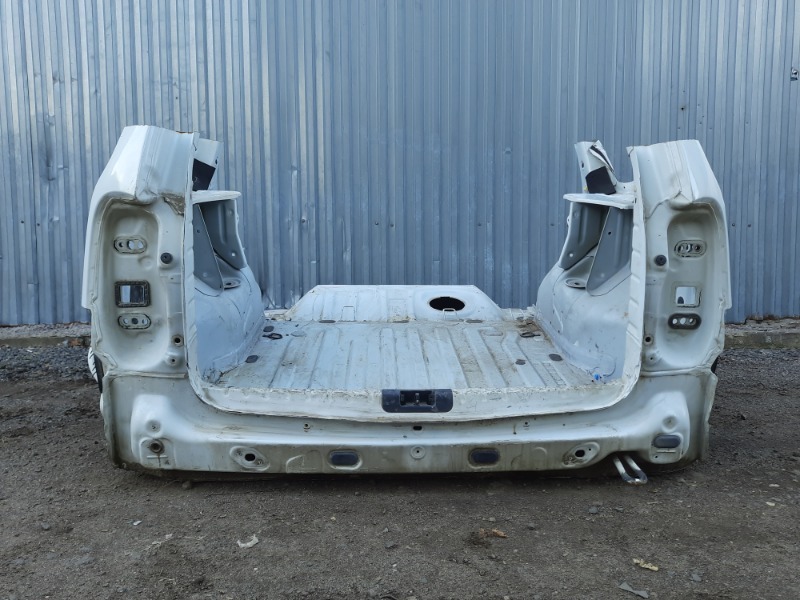 Кузовной элемент