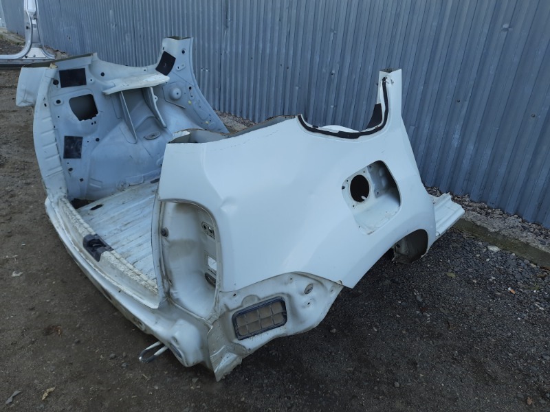 Кузовной элемент