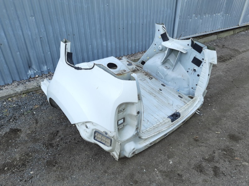 Кузовной элемент