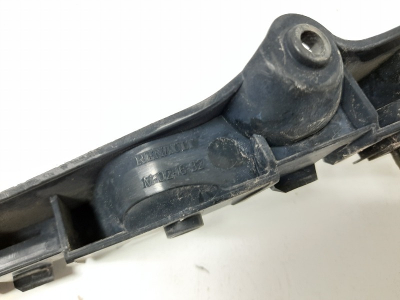 Кронштейн заднего бампера левый