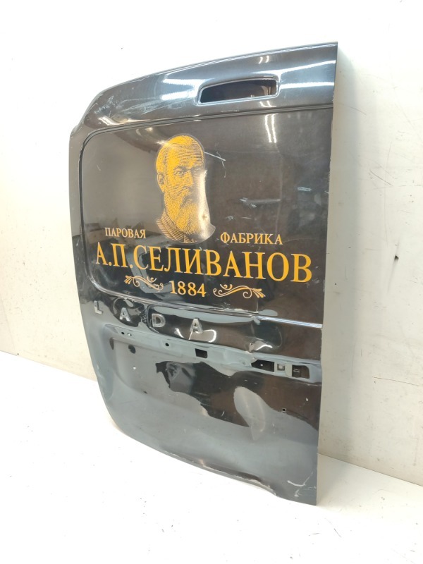 Дверь задняя левая