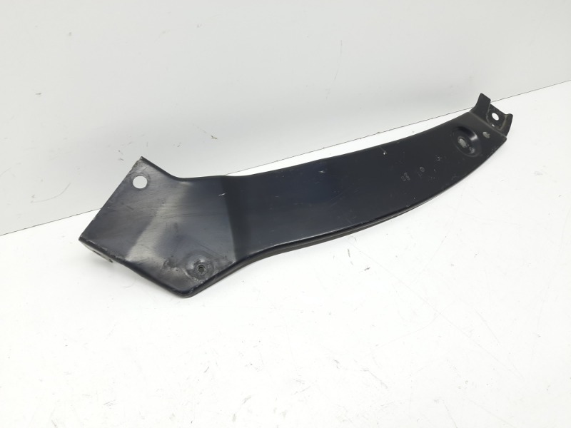 Кронштейн фар левый