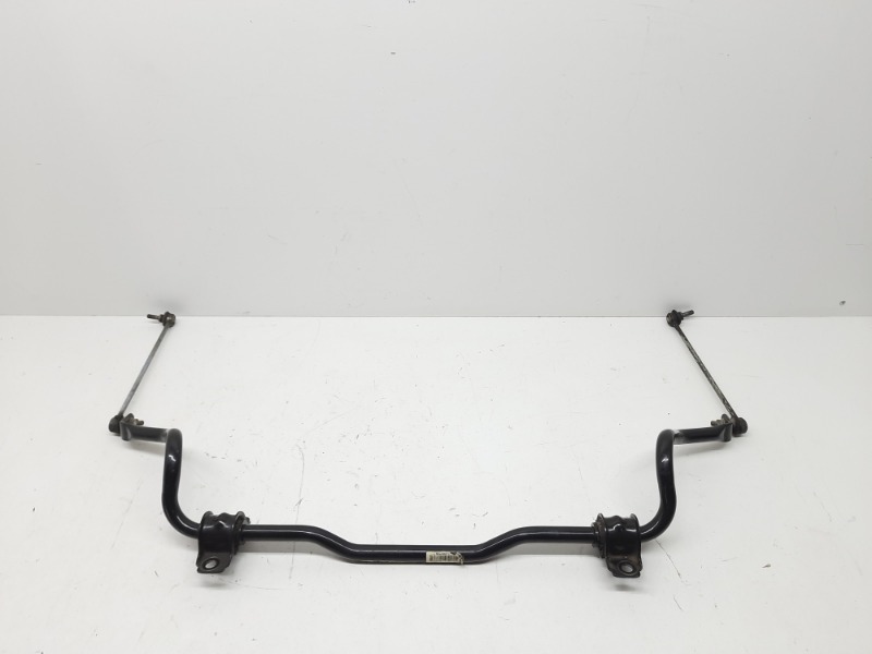 Стабилизатор передний