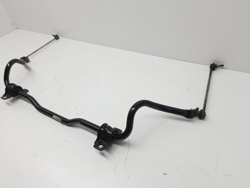 Стабилизатор передний