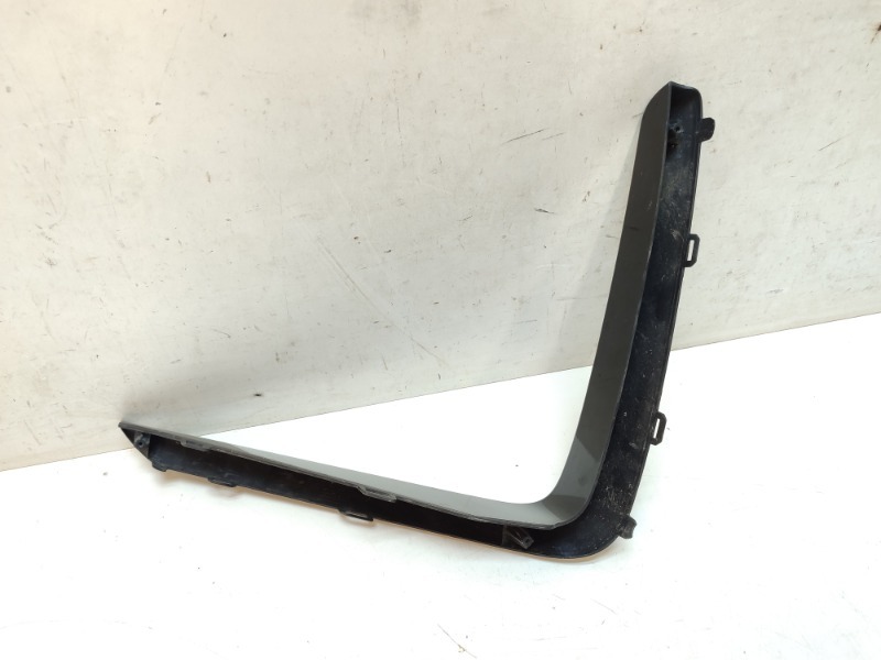 Накладка переднего бампера левая