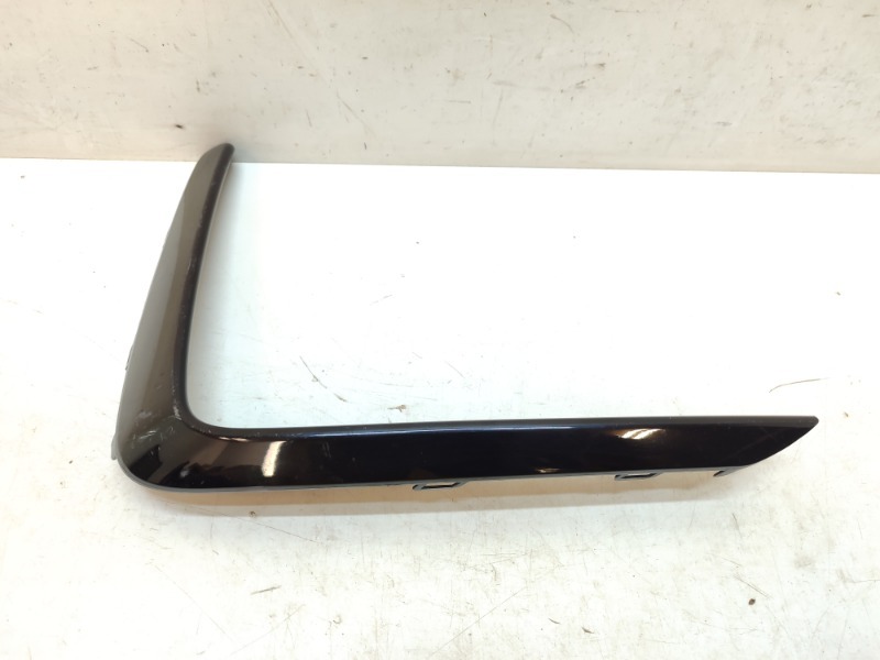 Накладка переднего бампера левая