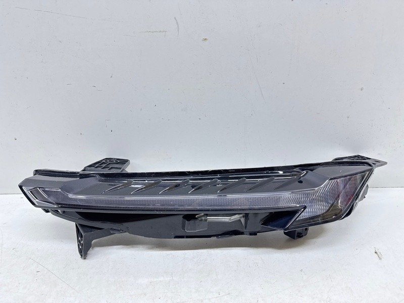 Фара дневного света левая (ходовые огни)