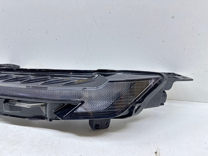 Фара дневного света левая (ходовые огни)