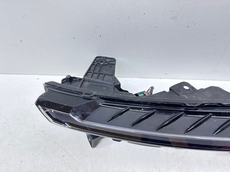 Фара дневного света левая (ходовые огни)