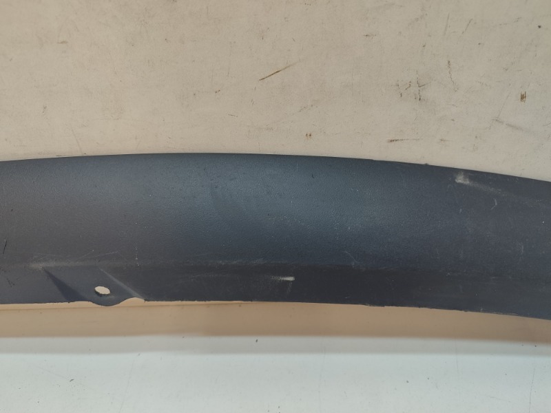 Спойлер переднего бампера правый