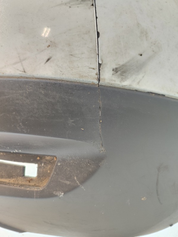 Бампер задний