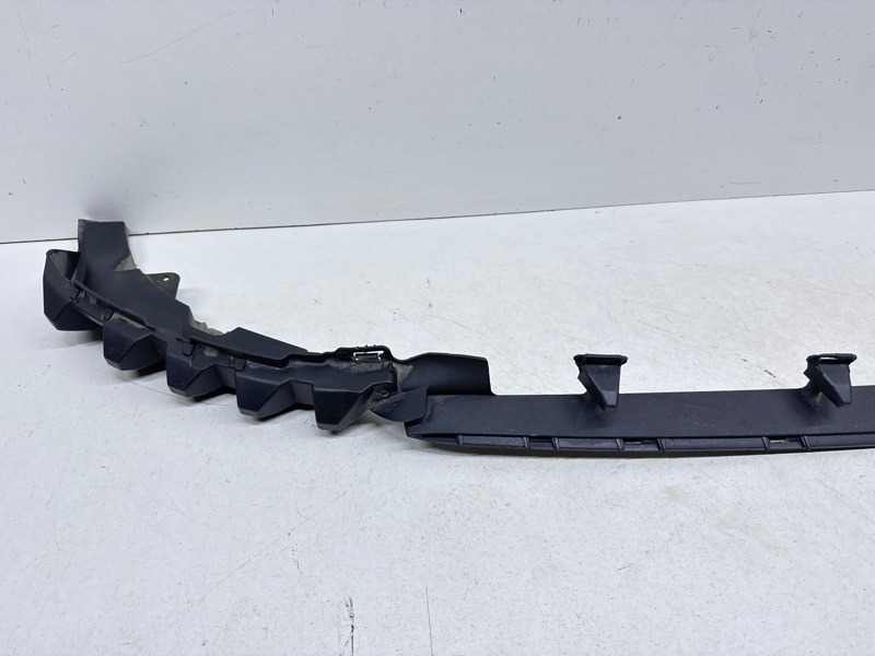 Кронштейн переднего бампера