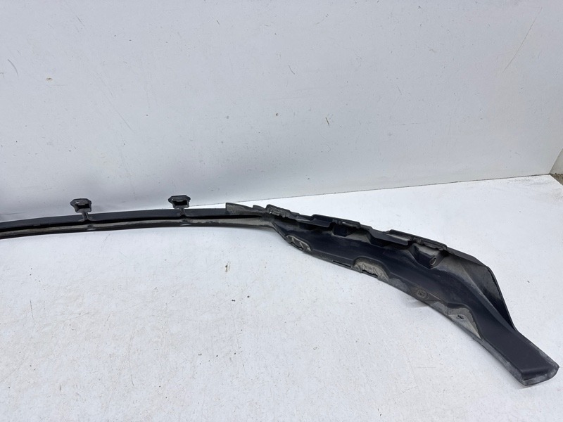 Кронштейн переднего бампера