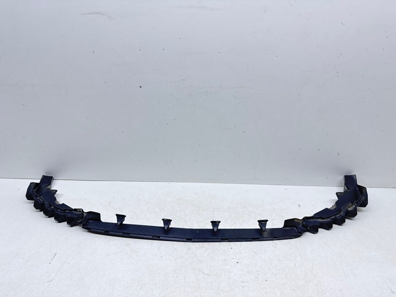 Кронштейн переднего бампера