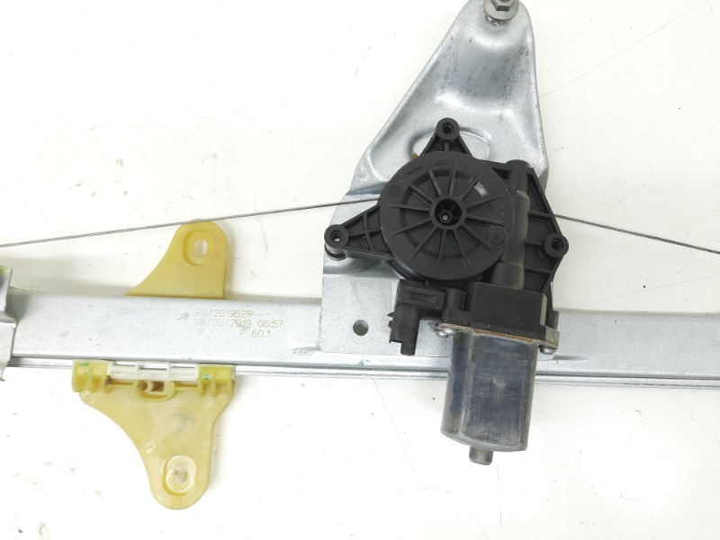 Стеклоподъемник электр. передний правый