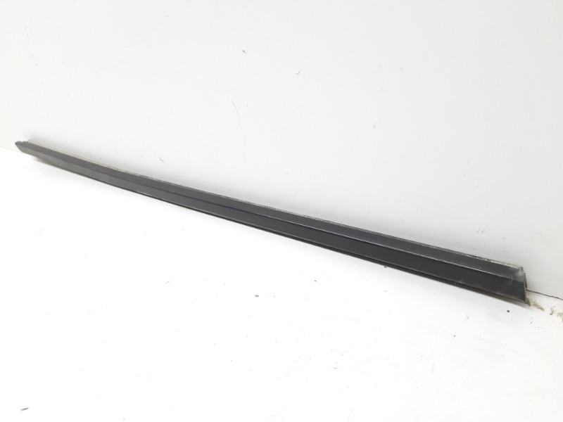 Уплотнитель стекла двери