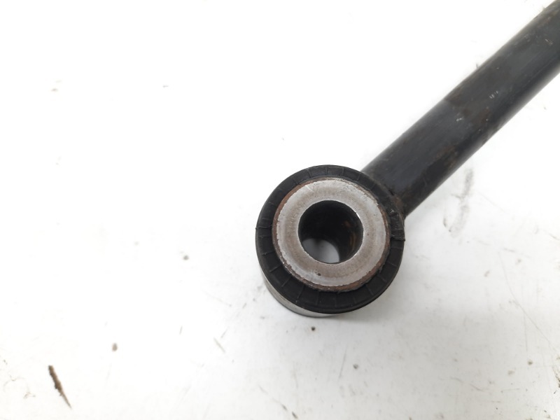 Рычаг задний правый