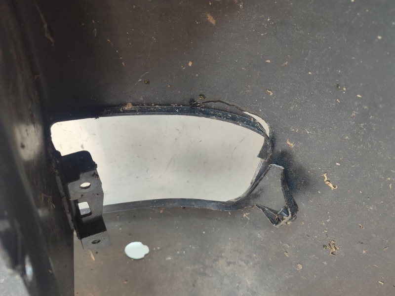 Бампер задний