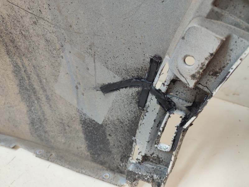 Бампер задний