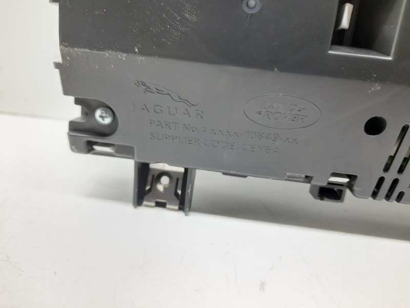 Панель приборов