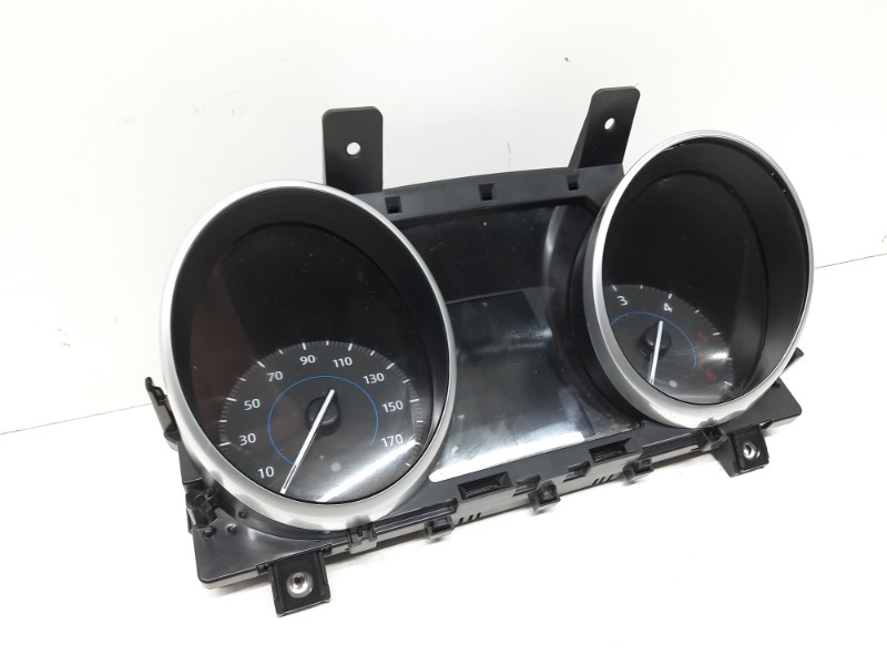 Панель приборов