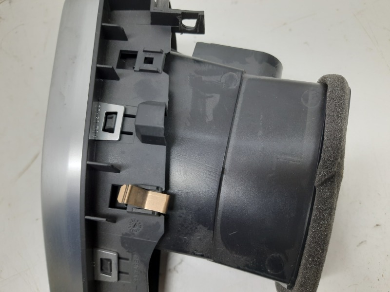 Дефлектор воздушный