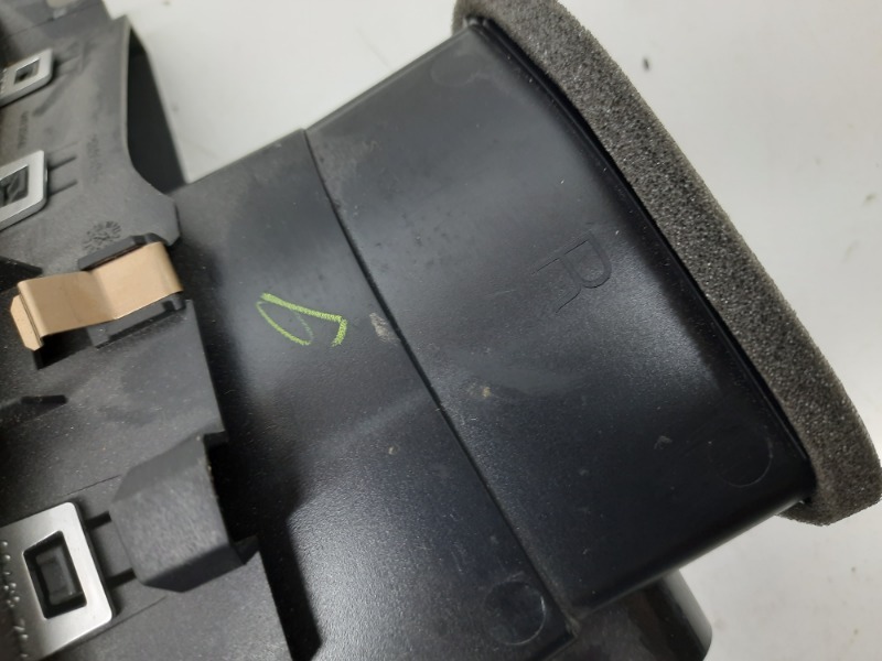 Дефлектор воздушный