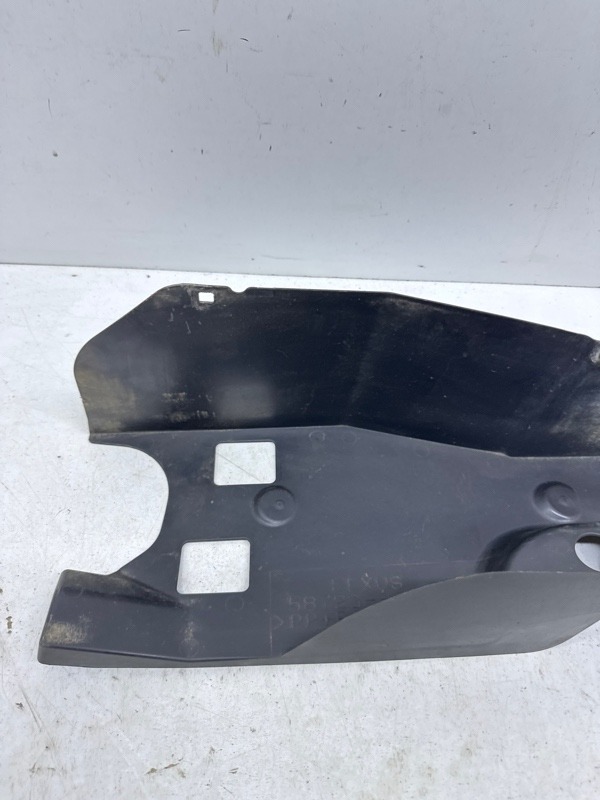 Пыльник двигателя