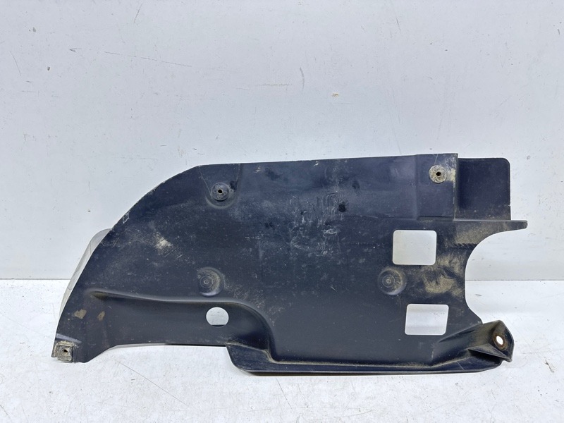 Пыльник двигателя